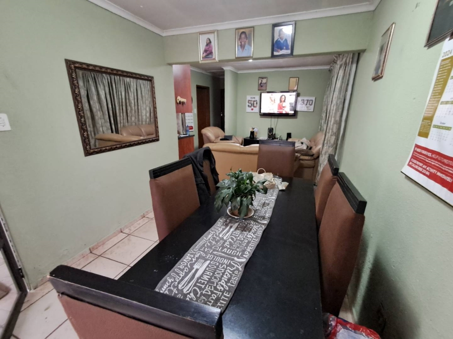 2 Bedroom Property for Sale in Birch Acres Gauteng