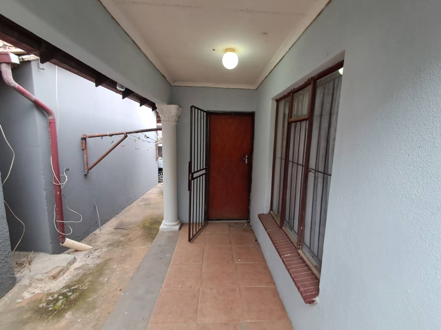 2 Bedroom Property for Sale in Birch Acres Gauteng