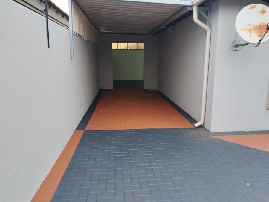 To Let 3 Bedroom Property for Rent in Nellmapius Gauteng