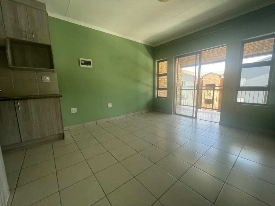 To Let 2 Bedroom Property for Rent in Brentwood Gauteng