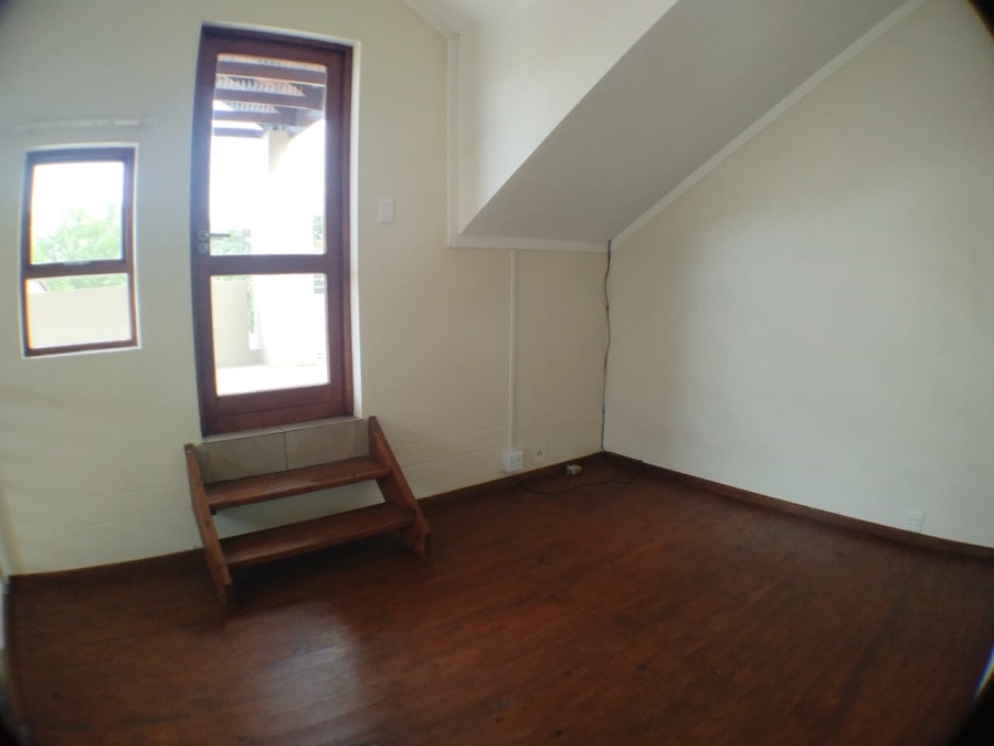 To Let 2 Bedroom Property for Rent in Broadacres Gauteng