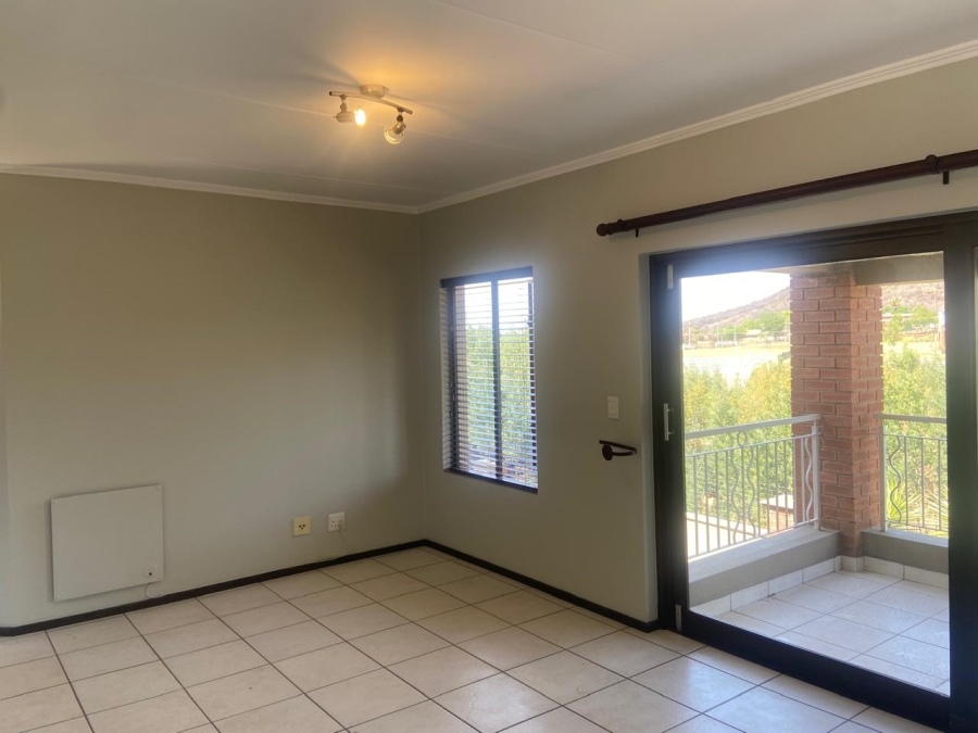 To Let 2 Bedroom Property for Rent in Glenvista Gauteng