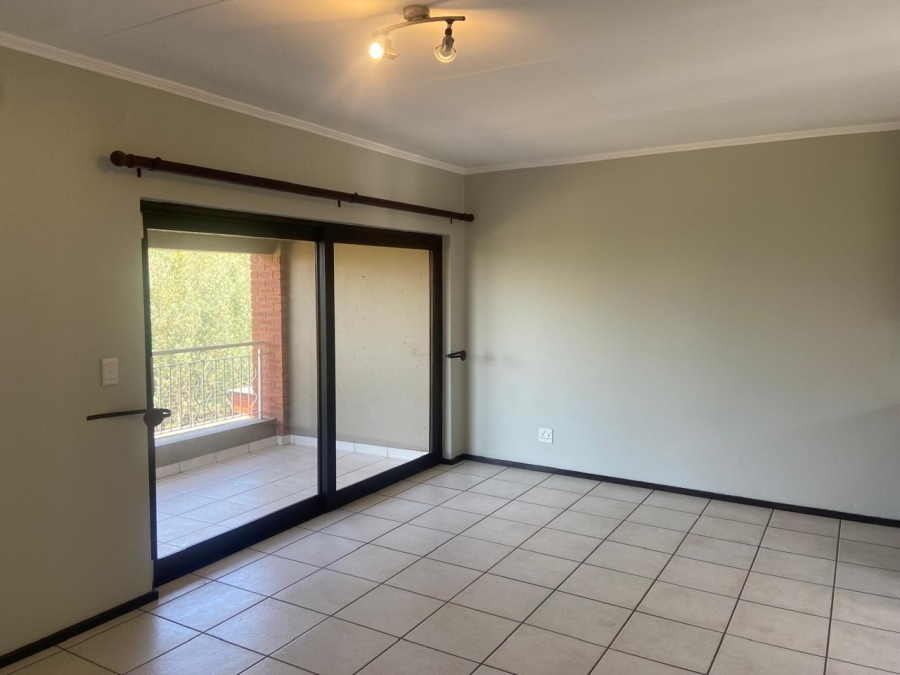 To Let 2 Bedroom Property for Rent in Glenvista Gauteng