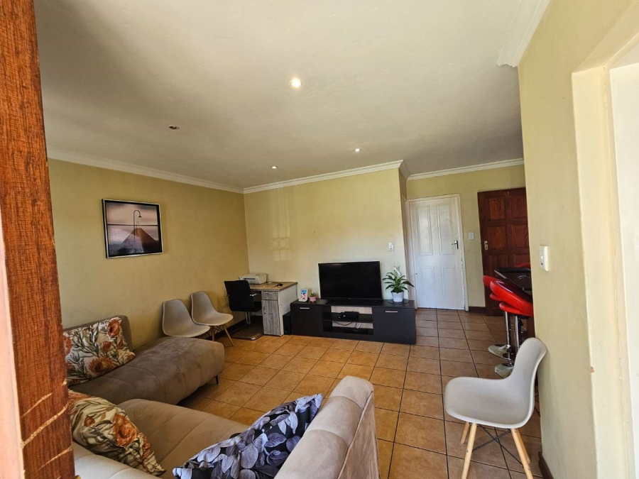 2 Bedroom Property for Sale in Montana Tuine Gauteng