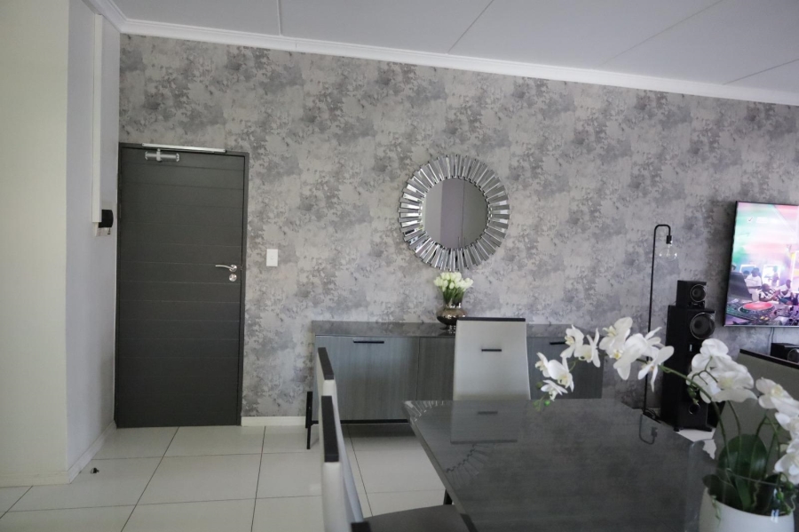 3 Bedroom Property for Sale in Carlswald Gauteng