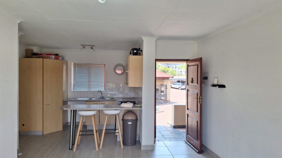 To Let 1 Bedroom Property for Rent in Randpark Ridge Gauteng