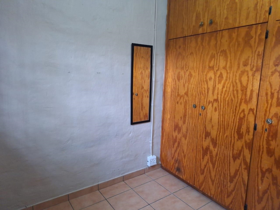 To Let 0 Bedroom Property for Rent in Discovery Gauteng