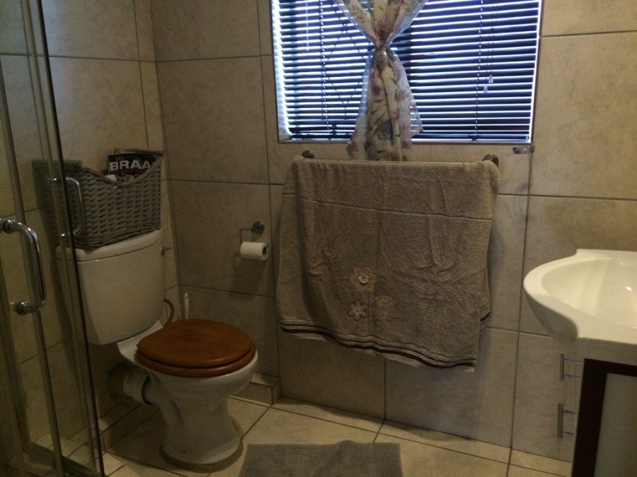 2 Bedroom Property for Sale in Fairland Gauteng