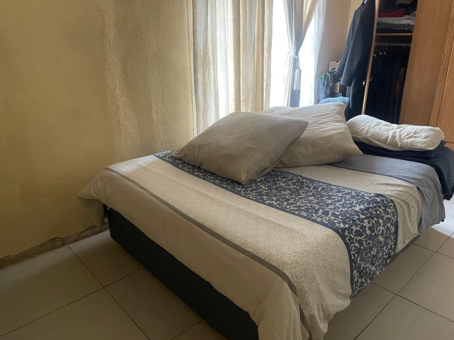 2 Bedroom Property for Sale in Protea Glen Gauteng