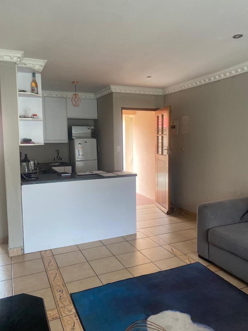 2 Bedroom Property for Sale in Meredale Gauteng