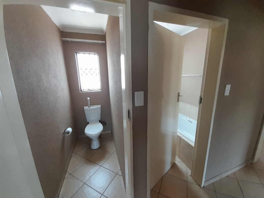 2 Bedroom Property for Sale in Theresa Park Gauteng