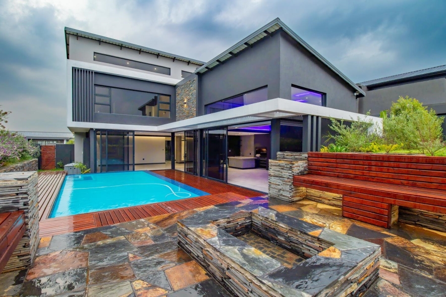 5 Bedroom Property for Sale in Waterfall Country Estate Gauteng