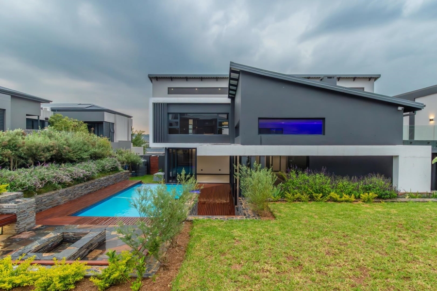 5 Bedroom Property for Sale in Waterfall Country Estate Gauteng