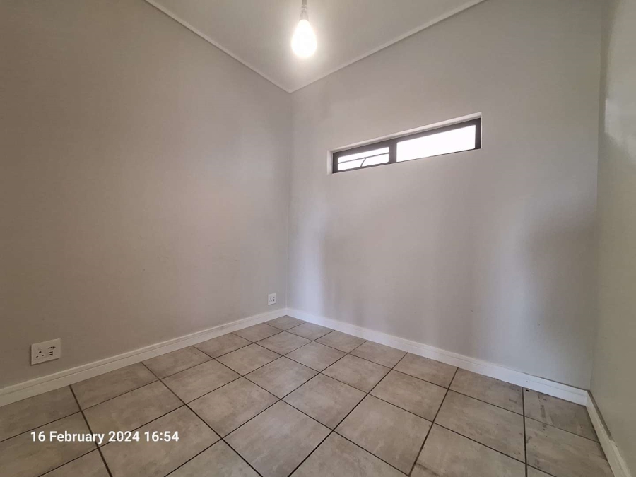 To Let 2 Bedroom Property for Rent in Witfield Gauteng