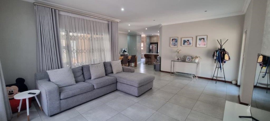 3 Bedroom Property for Sale in Brackenhurst Gauteng