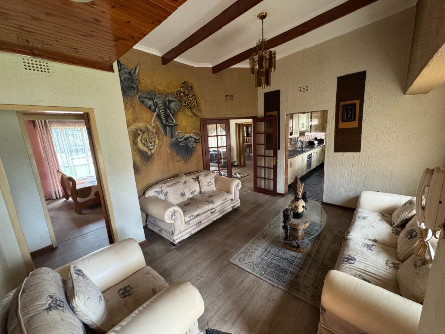 3 Bedroom Property for Sale in Brackendowns Gauteng