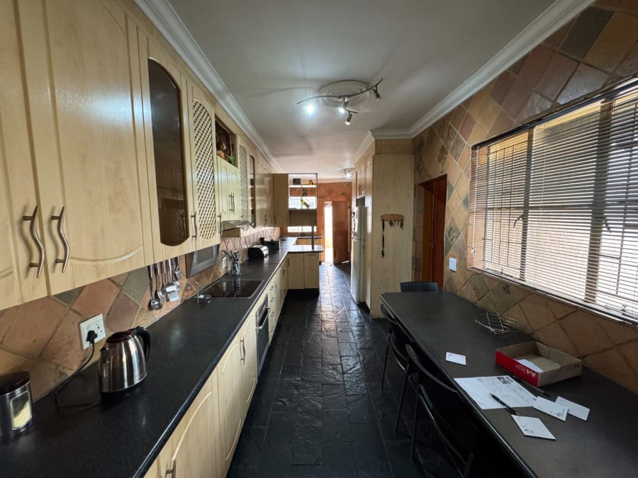 3 Bedroom Property for Sale in Brackendowns Gauteng