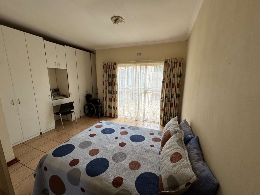 3 Bedroom Property for Sale in Brackendowns Gauteng