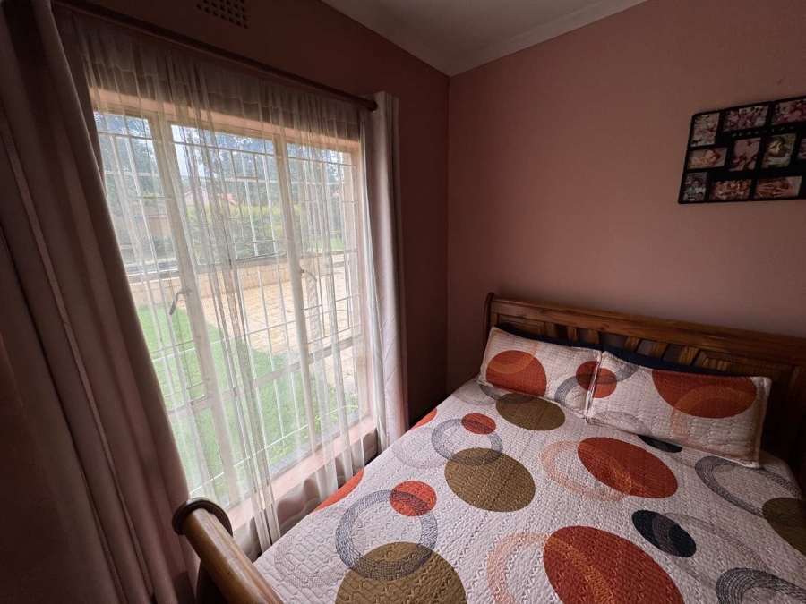 3 Bedroom Property for Sale in Brackendowns Gauteng
