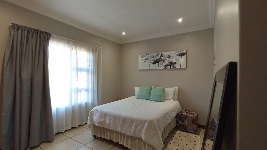 4 Bedroom Property for Sale in Rua Vista Gauteng