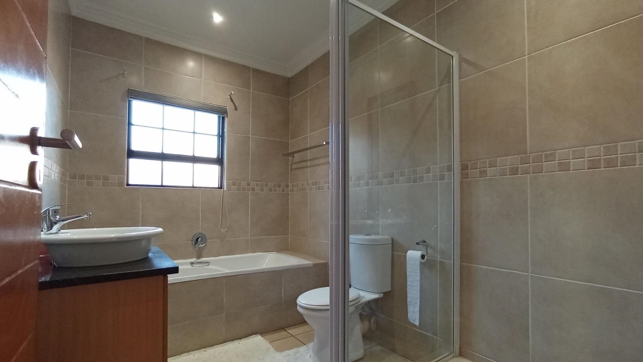 4 Bedroom Property for Sale in Rua Vista Gauteng