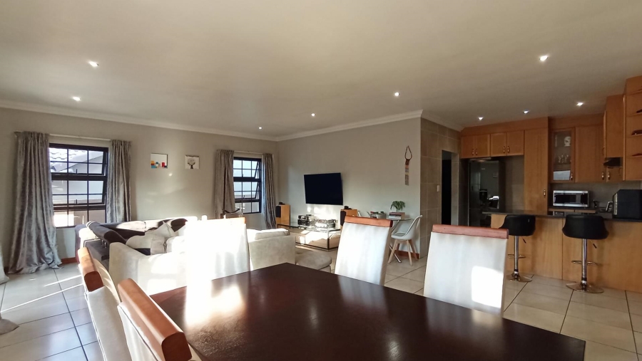 4 Bedroom Property for Sale in Rua Vista Gauteng