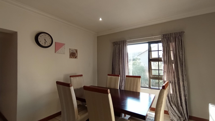 4 Bedroom Property for Sale in Rua Vista Gauteng