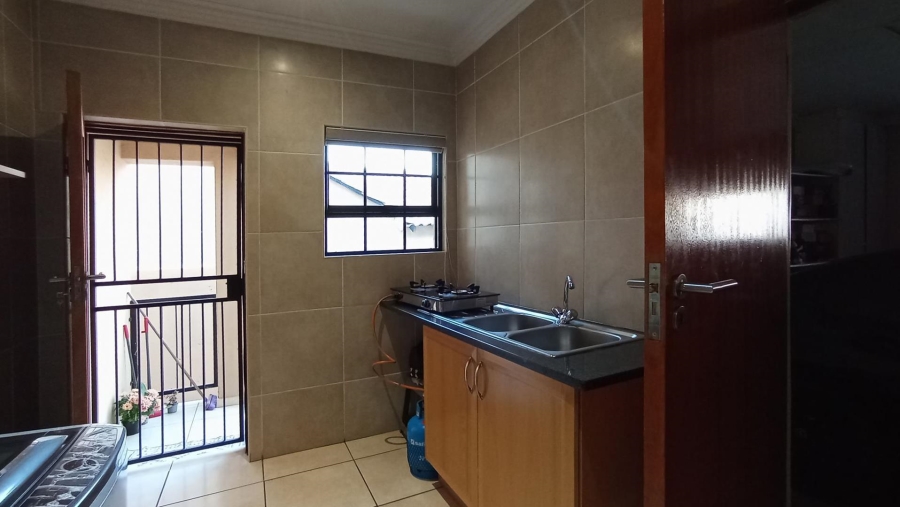 4 Bedroom Property for Sale in Rua Vista Gauteng