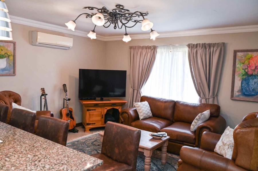 To Let 3 Bedroom Property for Rent in The Wilds Gauteng