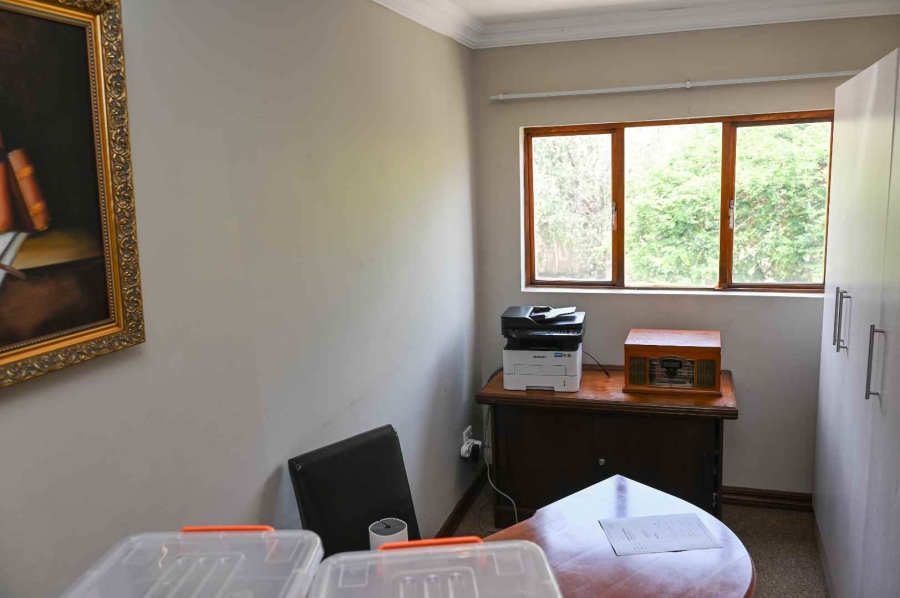 To Let 3 Bedroom Property for Rent in The Wilds Gauteng