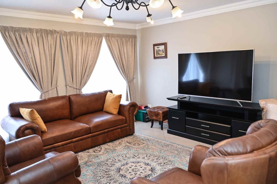 To Let 3 Bedroom Property for Rent in The Wilds Gauteng