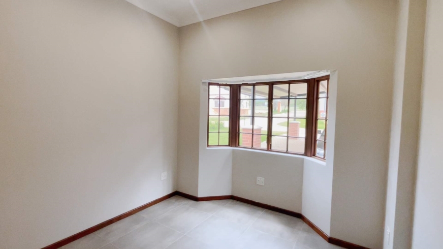 3 Bedroom Property for Sale in Waterlake Farm Lifestyle Estate Gauteng