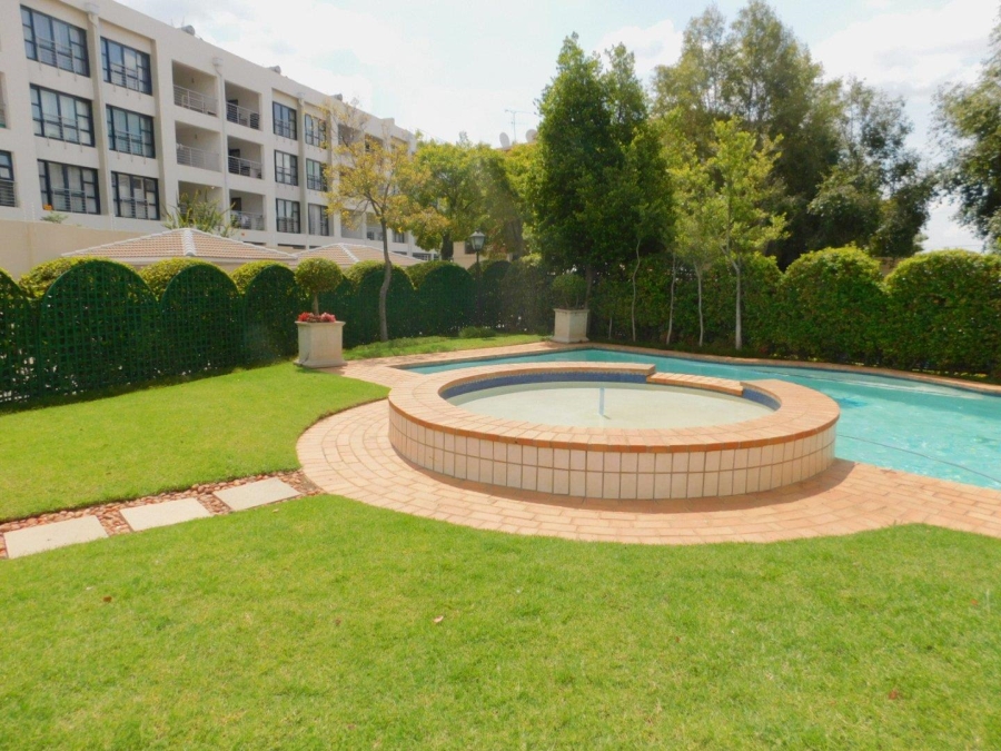 To Let 2 Bedroom Property for Rent in Bryanston Gauteng