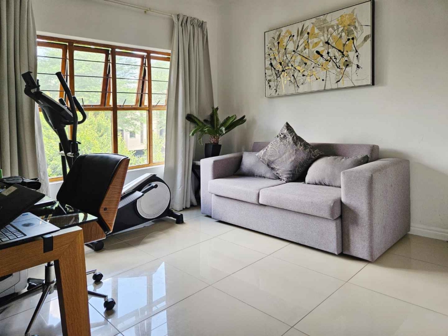 To Let 2 Bedroom Property for Rent in Bryanston Gauteng