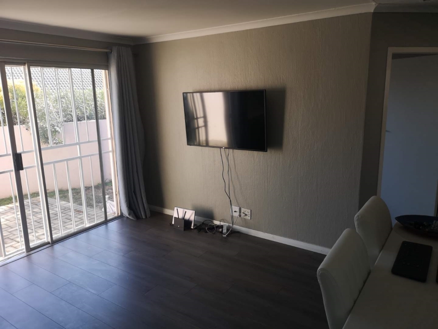 To Let 2 Bedroom Property for Rent in Northwold Gauteng