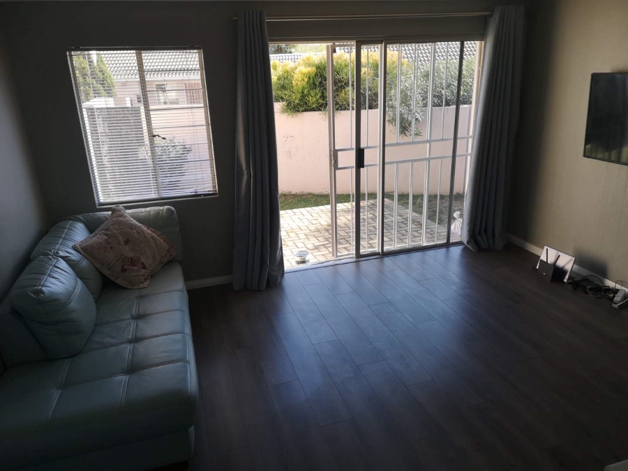 To Let 2 Bedroom Property for Rent in Northwold Gauteng