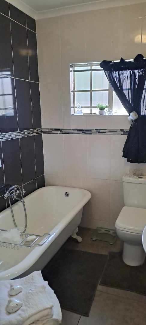 3 Bedroom Property for Sale in Annlin Gauteng