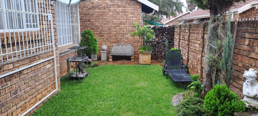 3 Bedroom Property for Sale in Annlin Gauteng