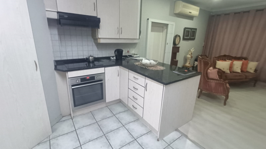 3 Bedroom Property for Sale in Die Hoewes Gauteng