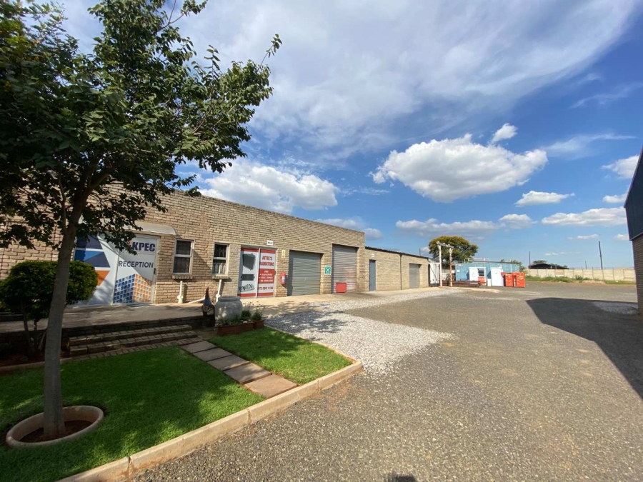 Commercial Property for Sale in Aureus Gauteng