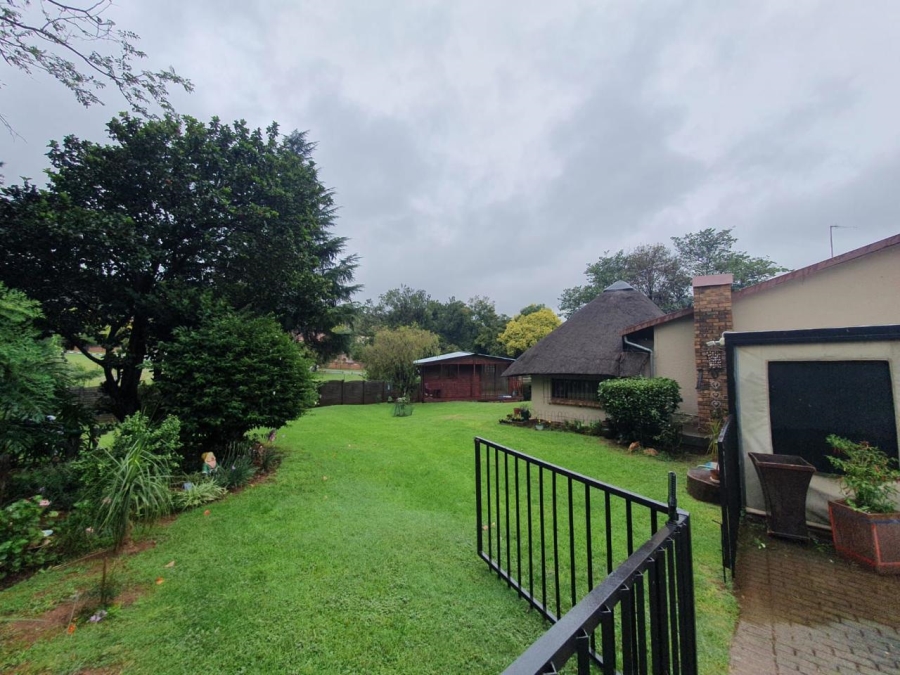 3 Bedroom Property for Sale in Ridgeway Gauteng