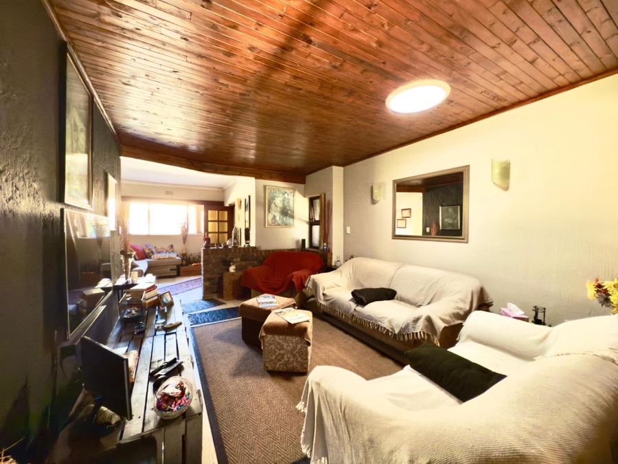 3 Bedroom Property for Sale in Ridgeway Gauteng