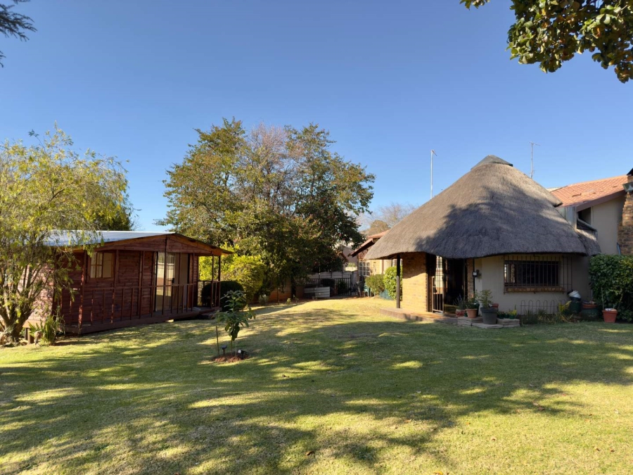 3 Bedroom Property for Sale in Ridgeway Gauteng