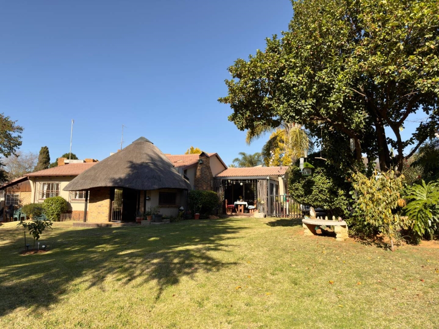 3 Bedroom Property for Sale in Ridgeway Gauteng