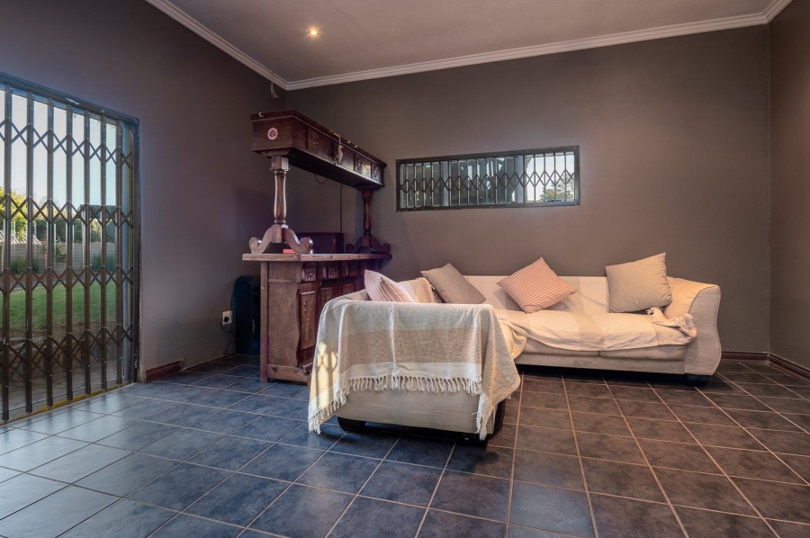 3 Bedroom Property for Sale in Brackenhurst Gauteng