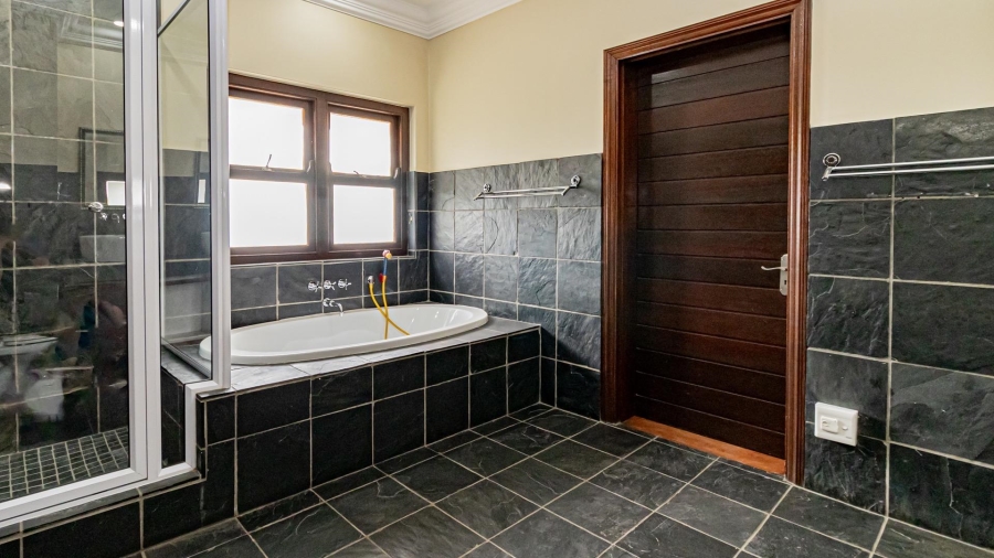 6 Bedroom Property for Sale in Dainfern Golf Estate Gauteng