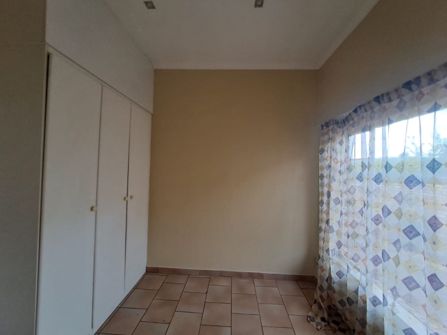 To Let 3 Bedroom Property for Rent in Highveld Gauteng