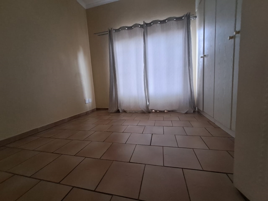 To Let 3 Bedroom Property for Rent in Highveld Gauteng