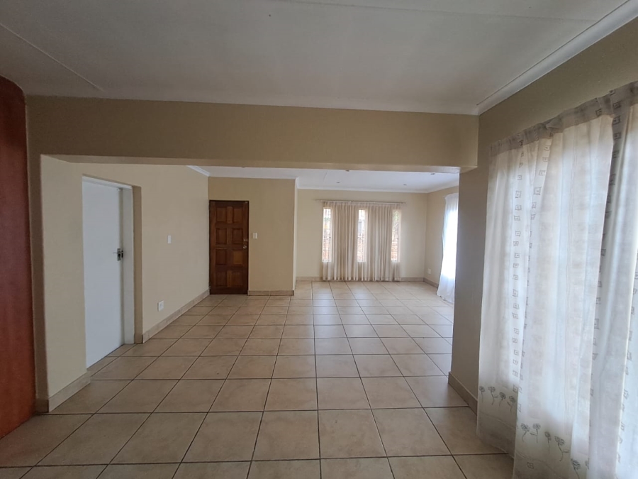 To Let 3 Bedroom Property for Rent in Highveld Gauteng