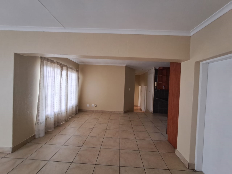 To Let 3 Bedroom Property for Rent in Highveld Gauteng